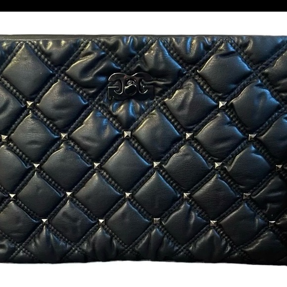 Gilda Paris NWT Black quilted Vegan Leather Shoulder Bag, Crossbody, Clutch - Picture 3 of 8